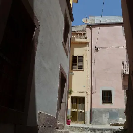 La Casa Di Angelo Guest house Bosa