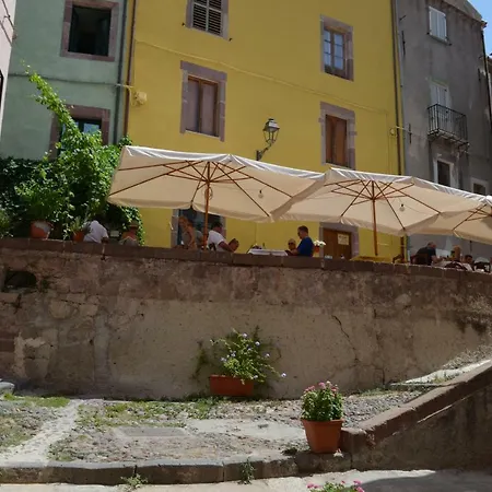 Maison d'hôtes La Casa Di Angelo Bosa